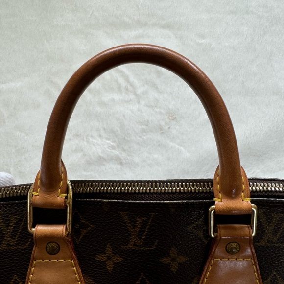 100% Authentic Louis Vuitton Monogram Alma Handbag - Picture 12 of 16
